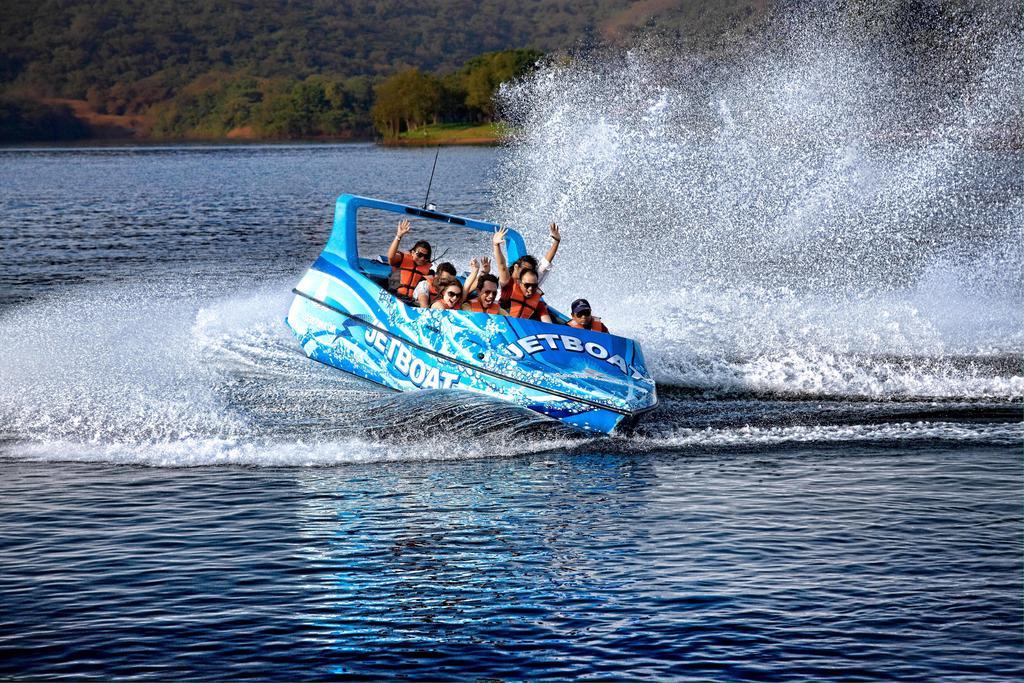 Aamby Valley City Lonavala Luaran gambar Jet Boating at the dam