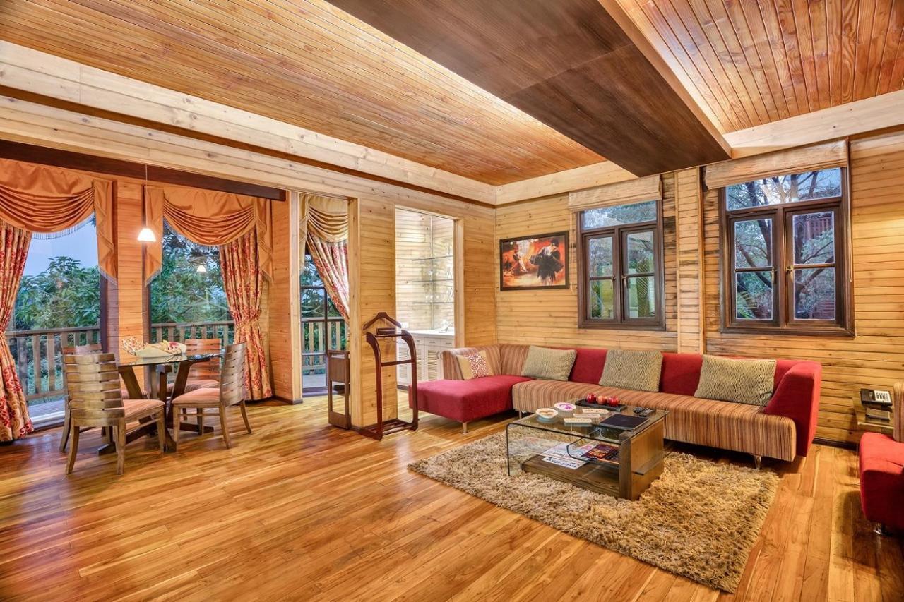 Aamby Valley City Lonavala Luaran gambar Interior of a villa
