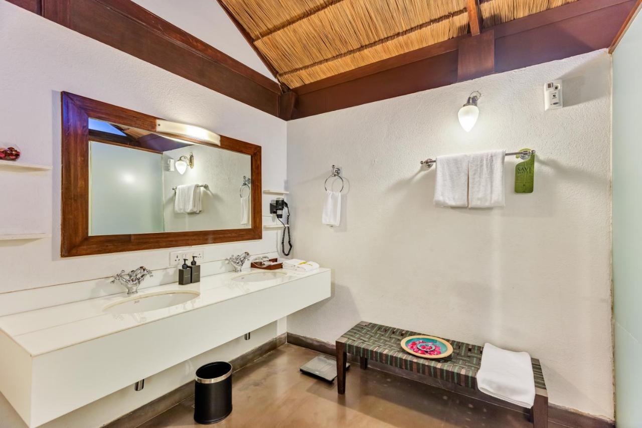 Aamby Valley City Lonavala Bilik gambar Bathroom of a Deluxe Ocean View Room